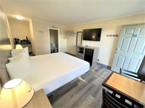 Coastal Inn and Suites